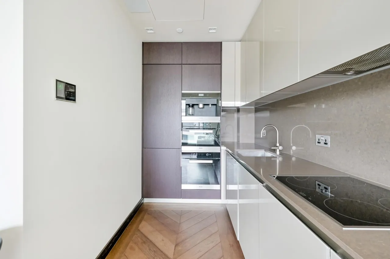 Earls Way, London, SE1, photo 8