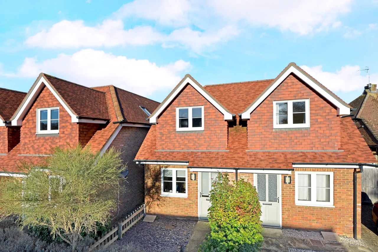 Langborough Court, Godalming, GU7, photo 13