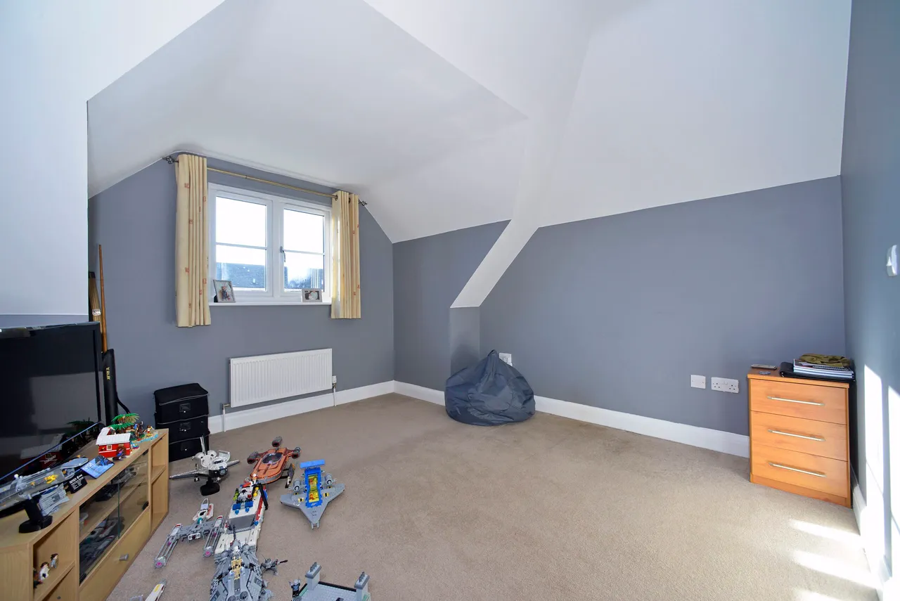 Langborough Court, Godalming, GU7, photo 6