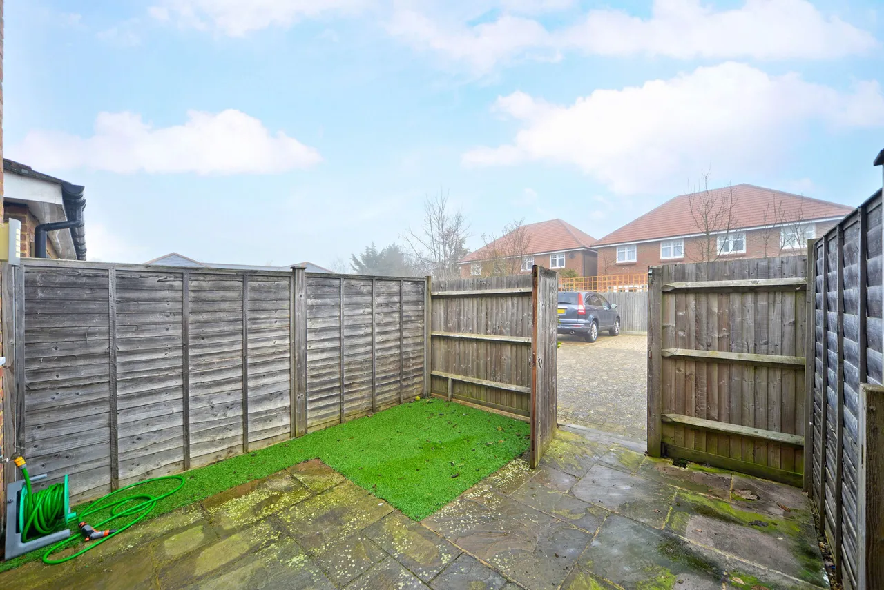 Langborough Court, Godalming, GU7, photo 14