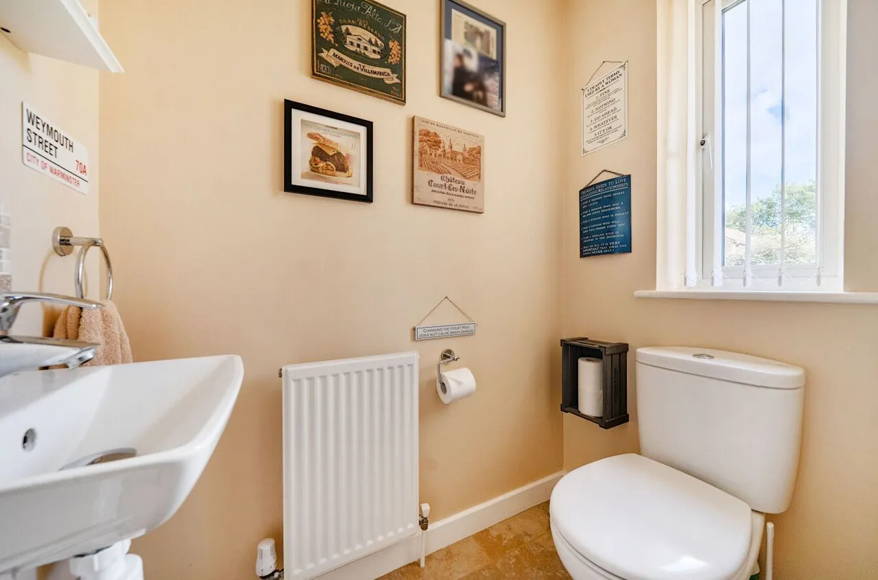 Weymouth Street, Warminster, BA12, photo 18
