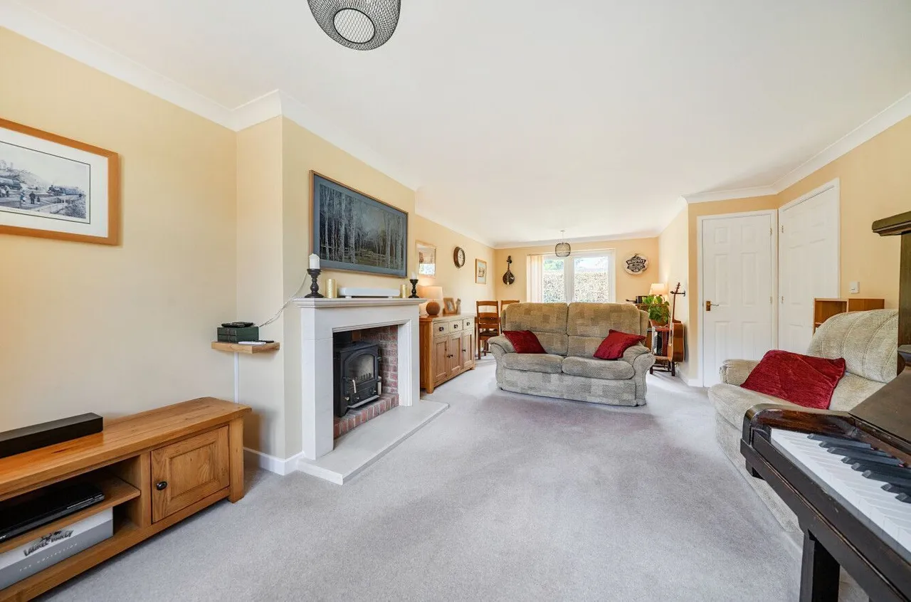 Weymouth Street, Warminster, BA12, photo 8
