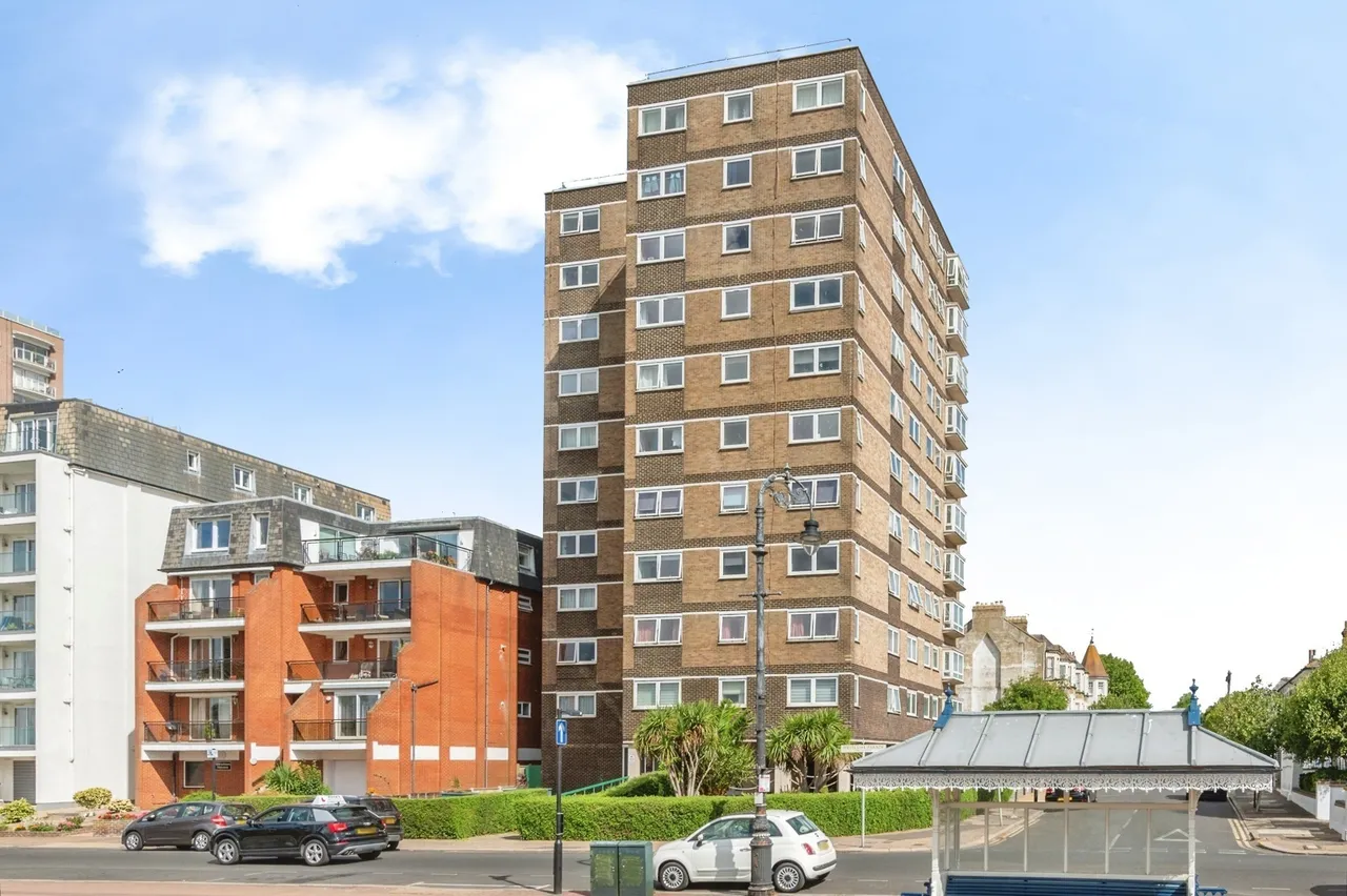 Westcliff Parade, Westcliff-on-Sea, Essex, SS0, photo 2