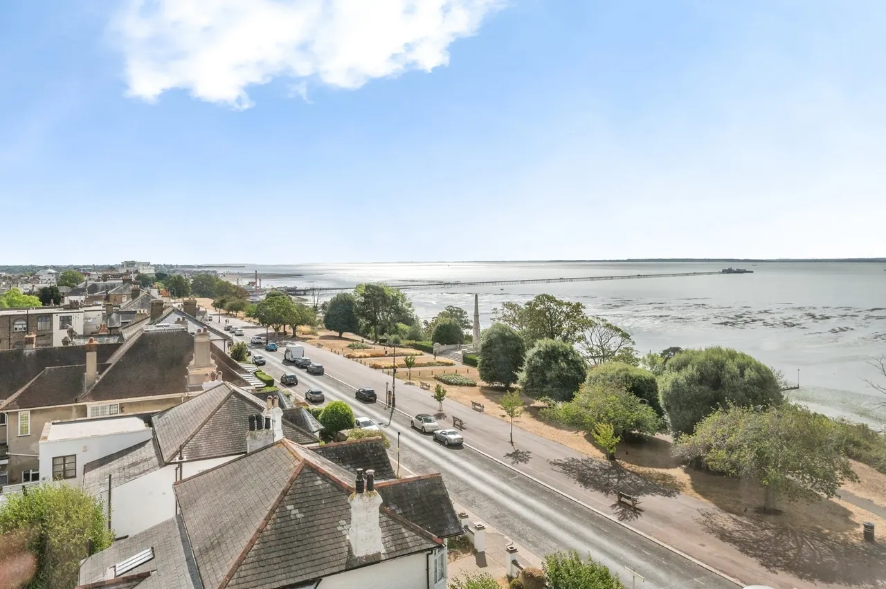 Westcliff Parade, Westcliff-on-Sea, Essex, SS0, photo 13