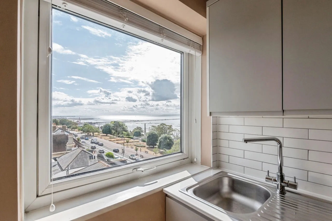 Westcliff Parade, Westcliff-on-Sea, Essex, SS0, photo 12
