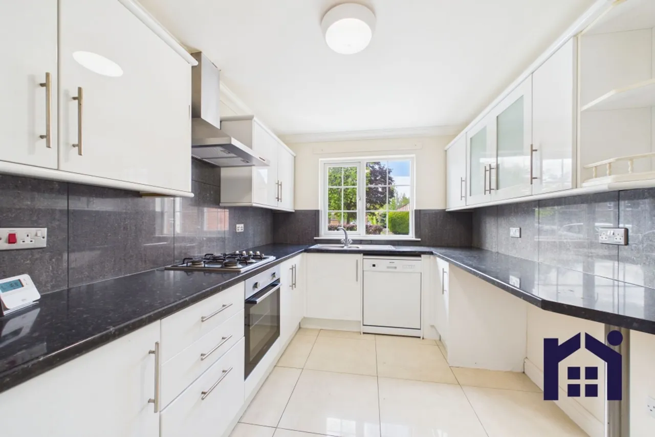 Manor House Close, Leyland, PR26 7TX, photo 8
