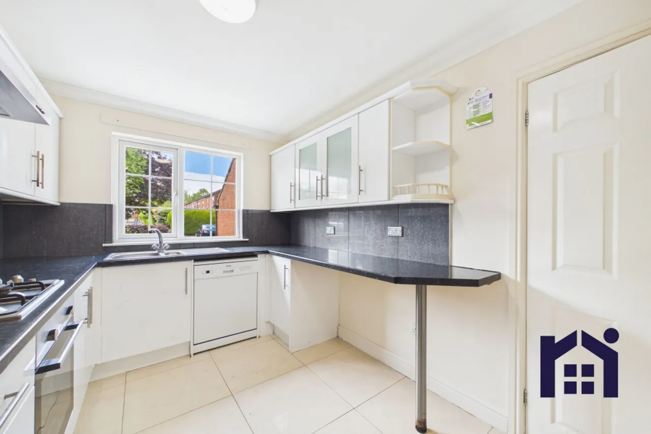 Manor House Close, Leyland, PR26 7TX, photo 7