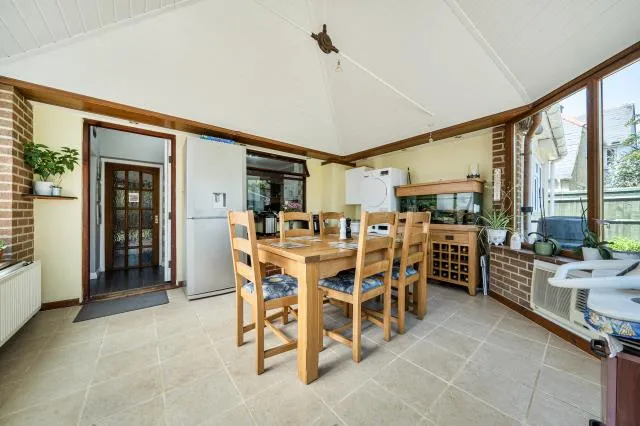 Abingdon Road, Standlake, OX29, photo 5