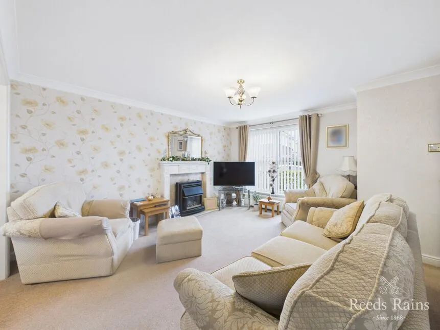 Paddock Court, Bridlington, East Yorkshire, YO16, photo 2