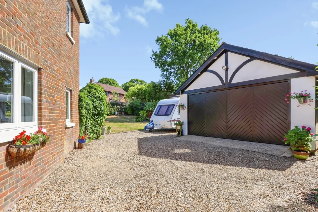 Poole Road, Lytchett Matravers, BH16, photo 5