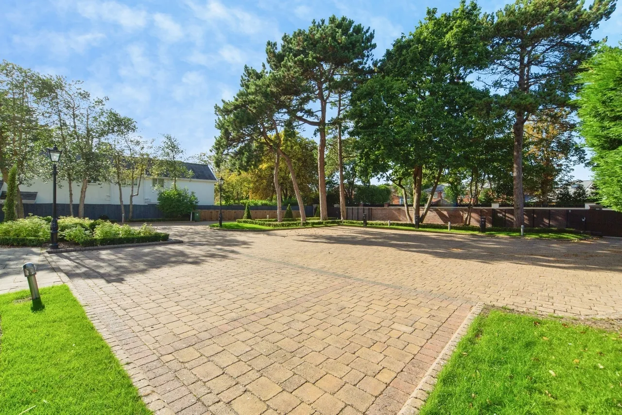 Victoria Road, Formby, L37, photo 26