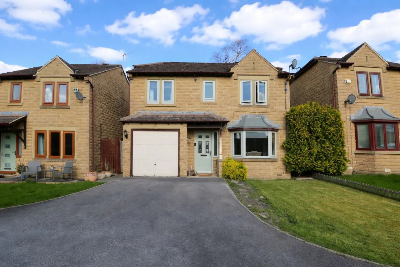4 bed house for sale, Richmond Park Avenue, Liversedge, WF15