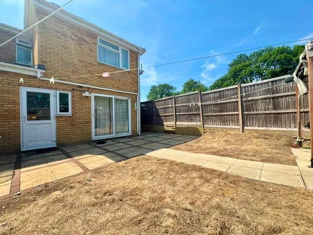 Therfield Walk, Houghton Regis, LU5, photo 9