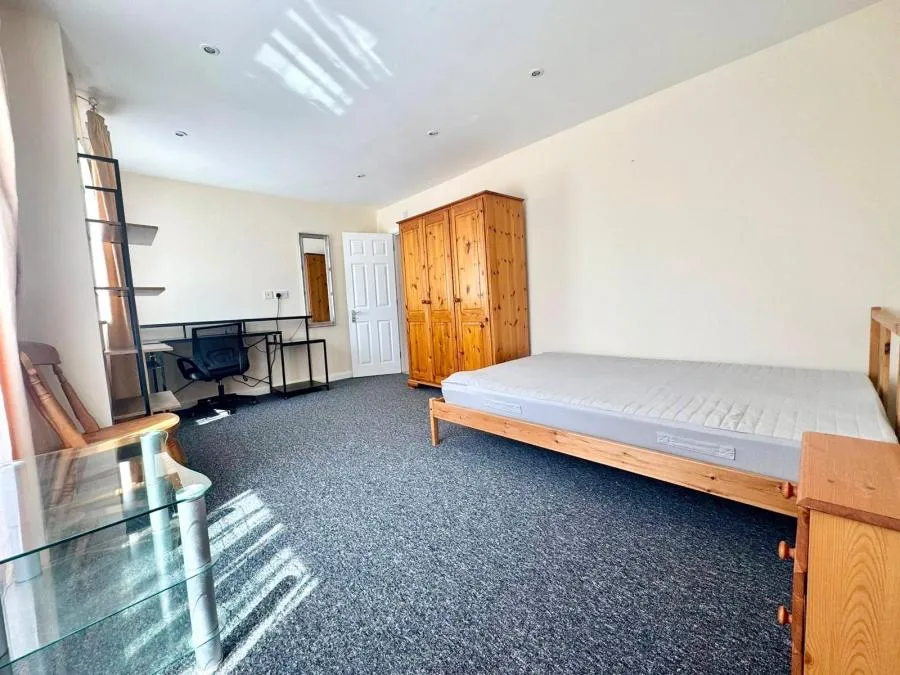 Therfield Walk, Houghton Regis, LU5, photo 4