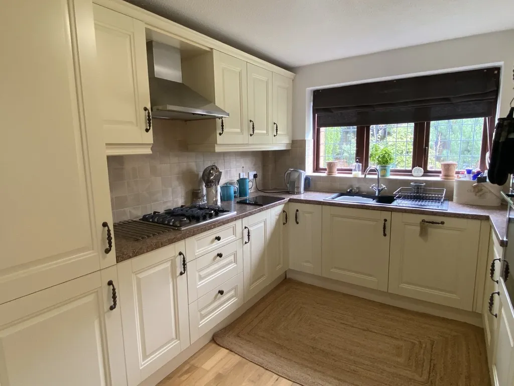 Everglade Road, Priorslee, photo 3