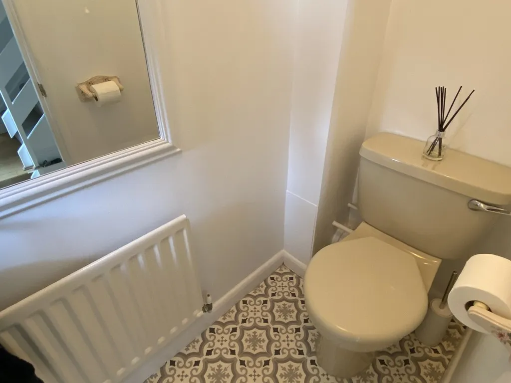 Everglade Road, Priorslee, photo 9