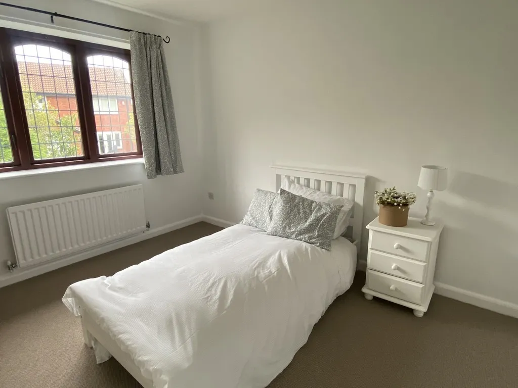 Everglade Road, Priorslee, photo 13