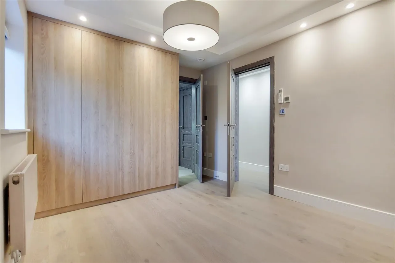 Fitzjohns Avenue, London, photo 6