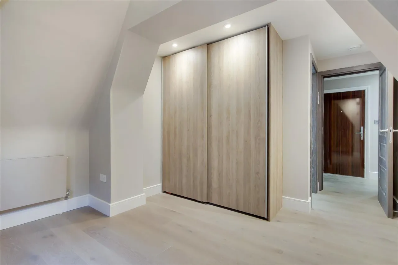 Fitzjohns Avenue, London, photo 7