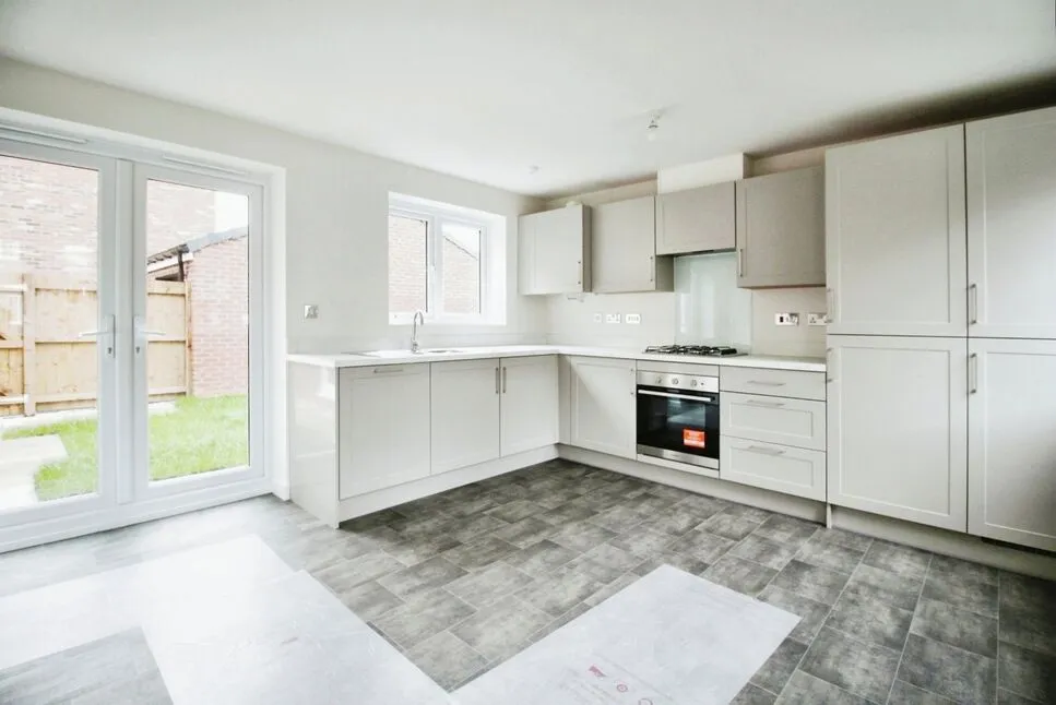Goldcrest Avenue, Farington Moss, Lancashire, PR26, photo 2