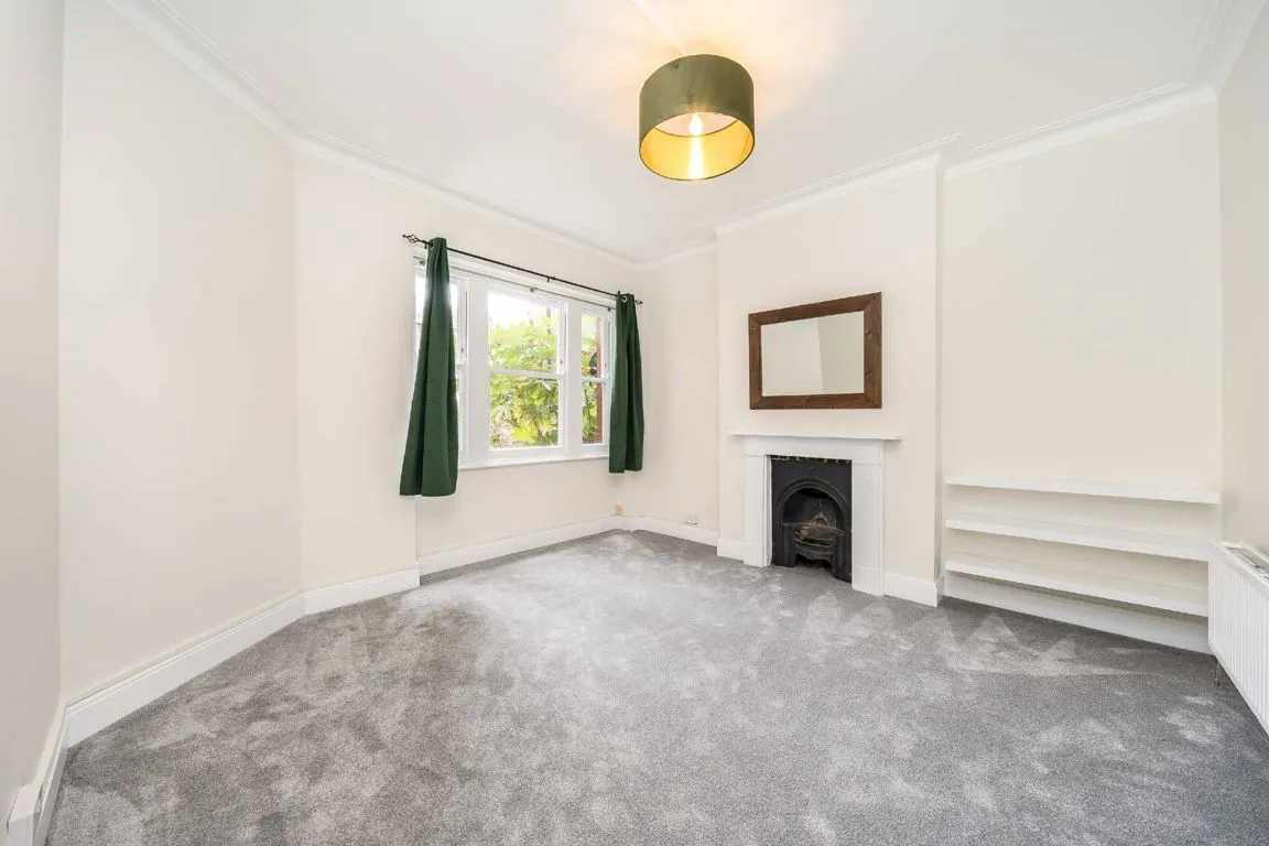 Lurline Gardens, SW11, photo 2