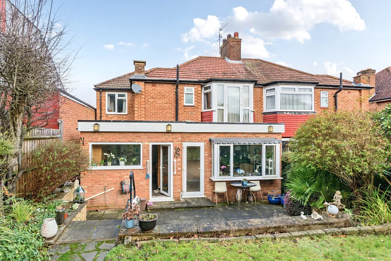 Lonsdale Drive, Oakwood, Enfield, Greater London, EN2 7LS, photo 15