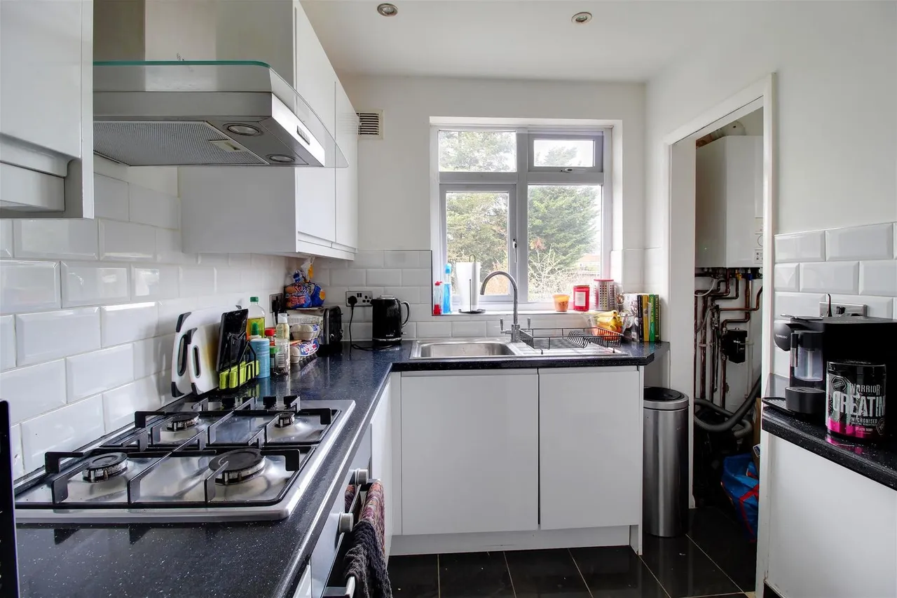 Hill Court, Hill Rise, Potters Bar EN6 2RP, photo 6