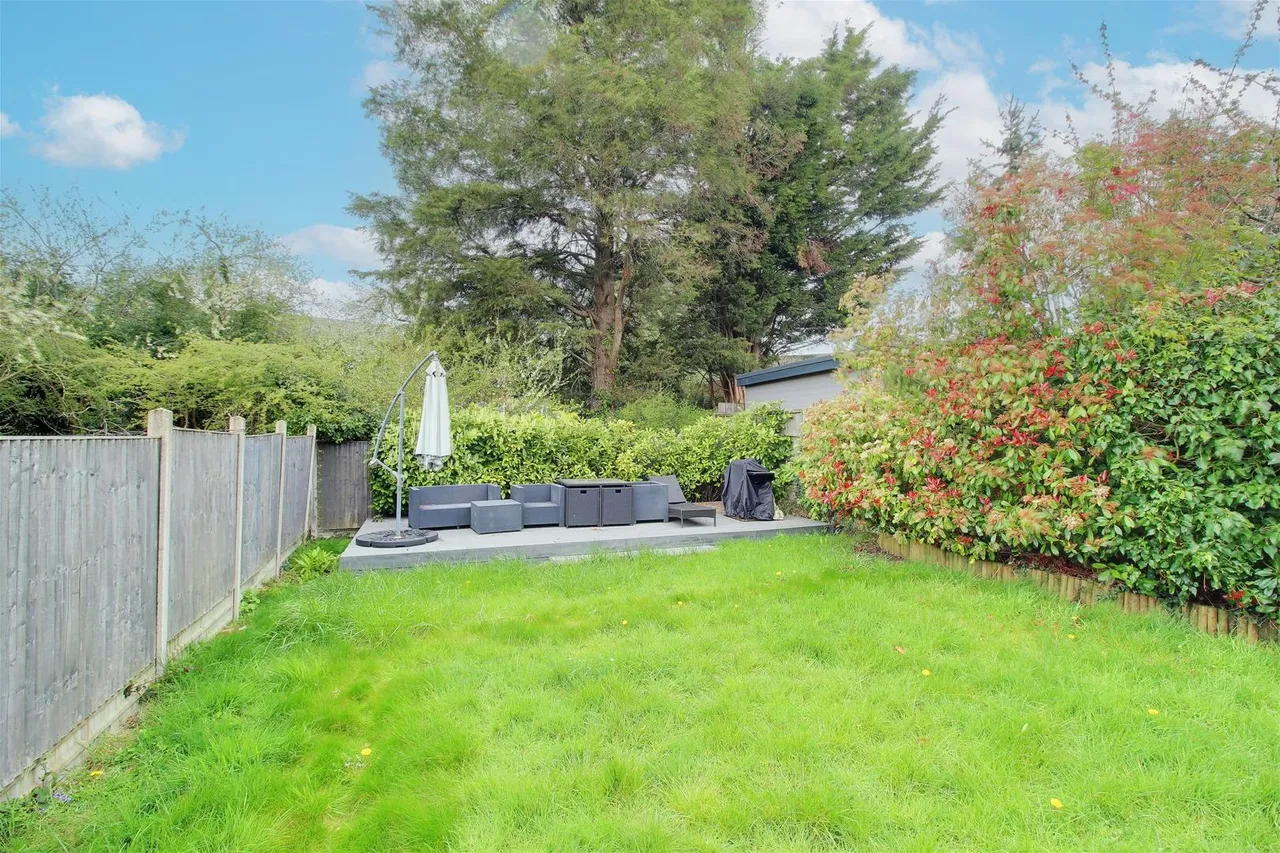Hill Court, Hill Rise, Potters Bar EN6 2RP, photo 11