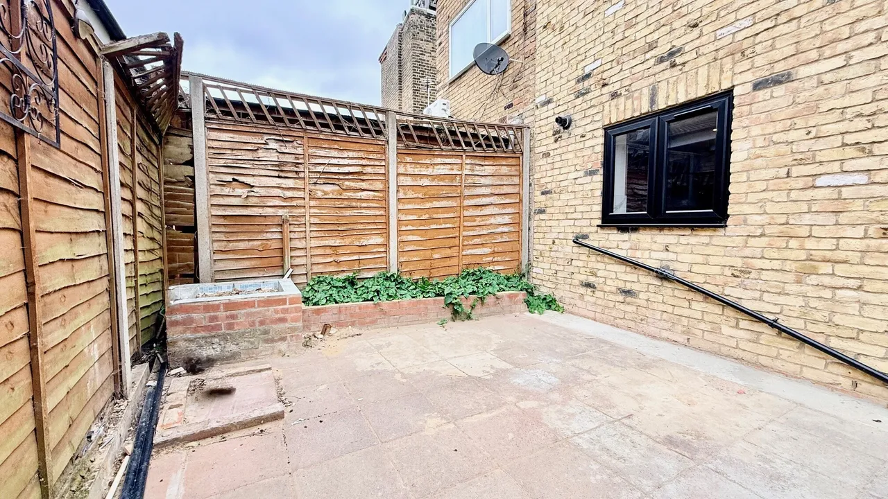 Dames Road, Forest Gate E7, photo 4