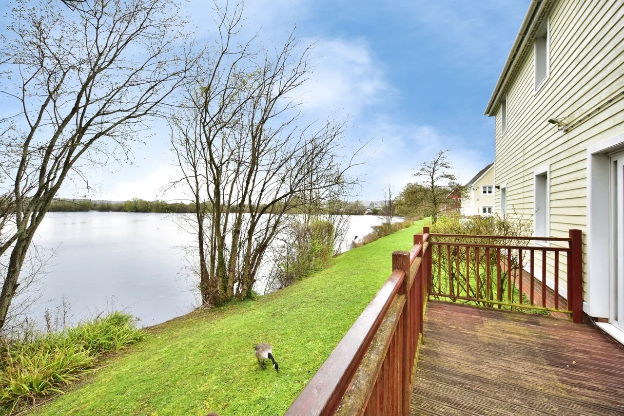 New Hythe Lane, Larkfield, ME20, photo 2