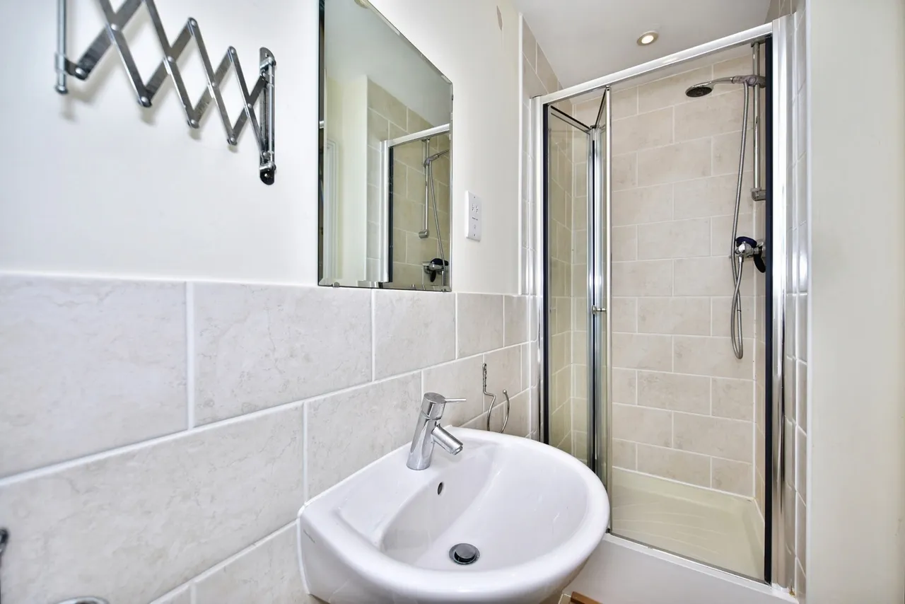 New Hythe Lane, Larkfield, ME20, photo 16