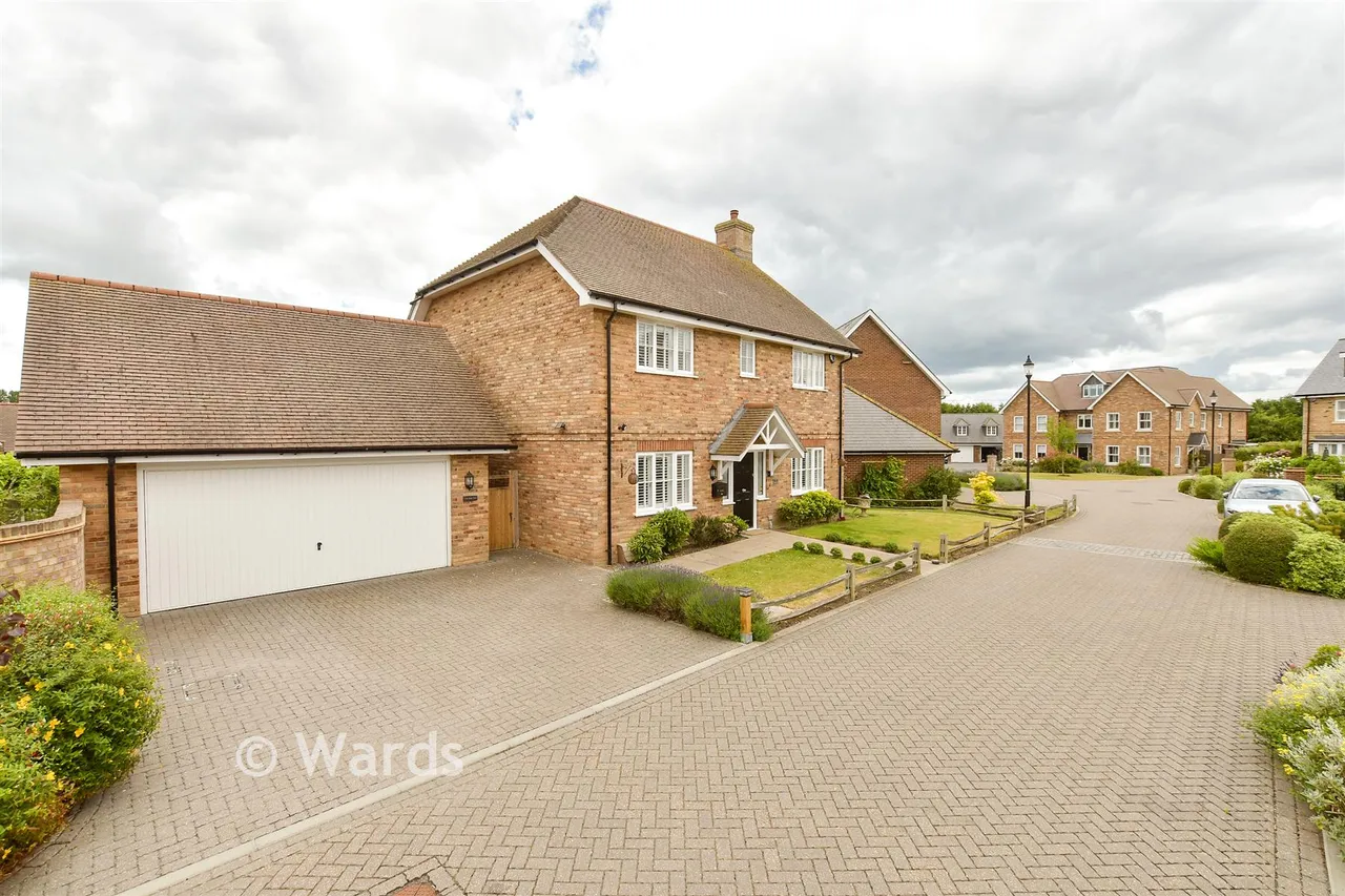 St. Crispin Close, Worth, CT14, photo 13