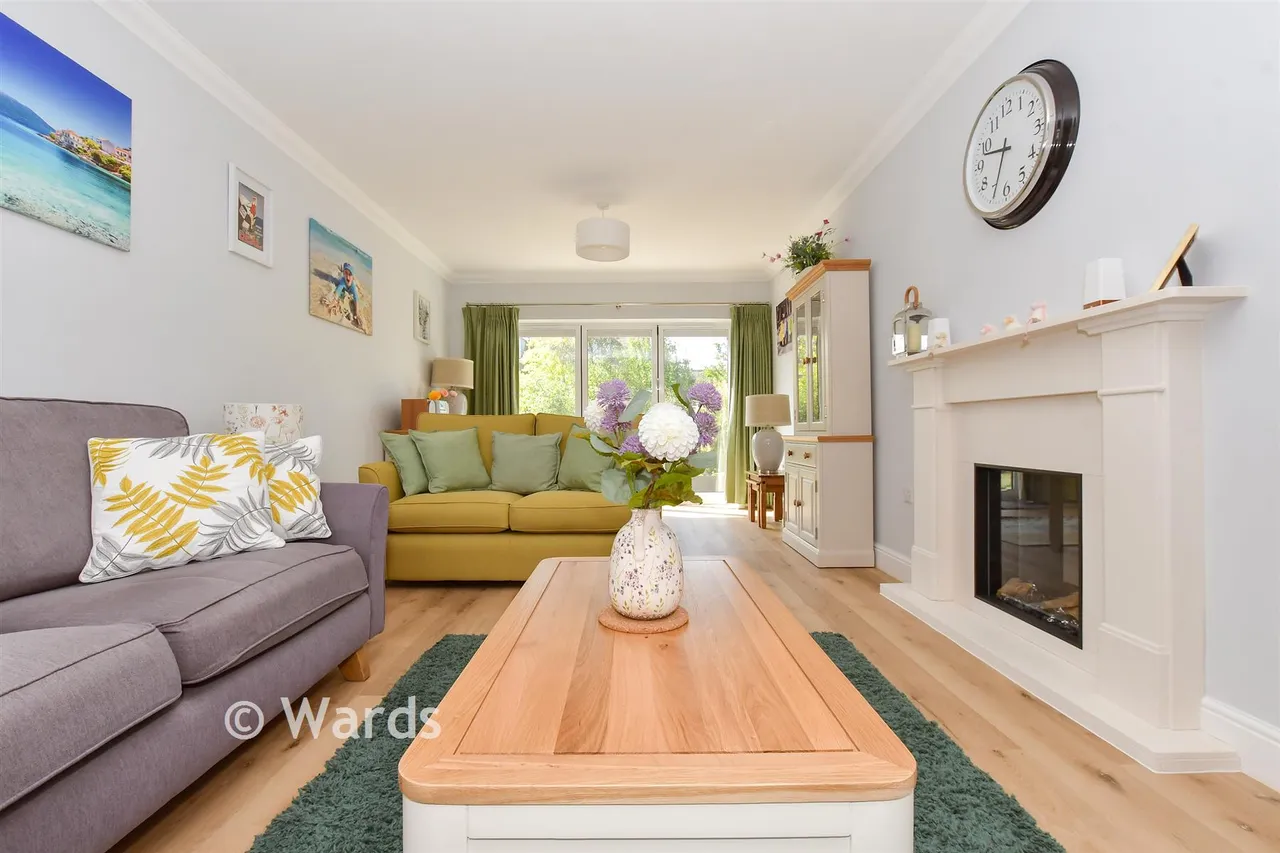 St. Crispin Close, Worth, CT14, photo 5
