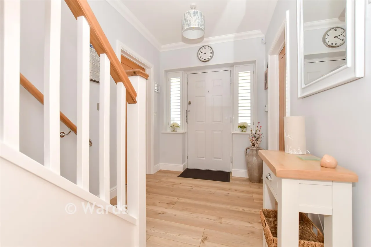 St. Crispin Close, Worth, CT14, photo 18