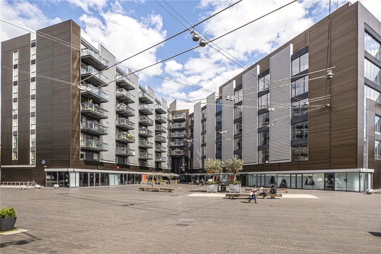 Bermondsey Square, London, SE1, photo 2