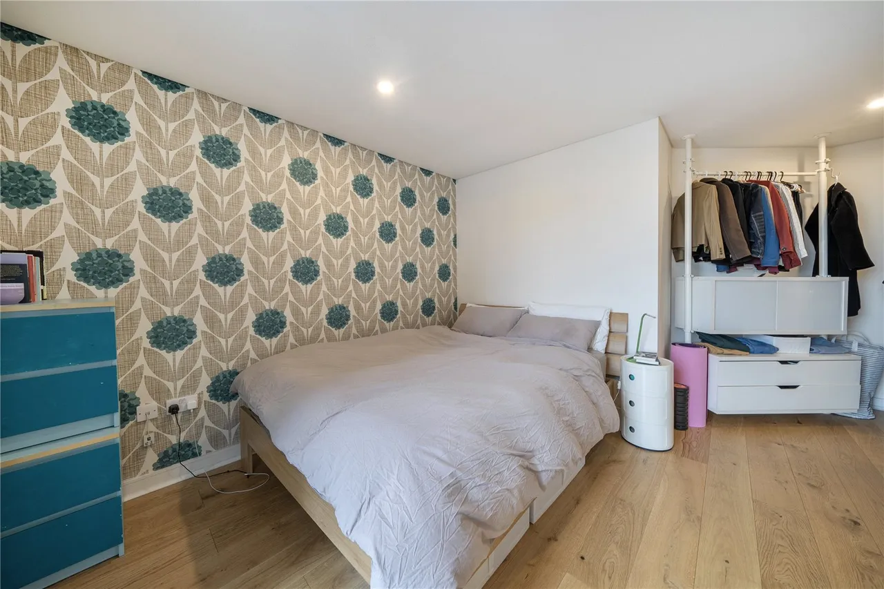 Bermondsey Square, London, SE1, photo 13
