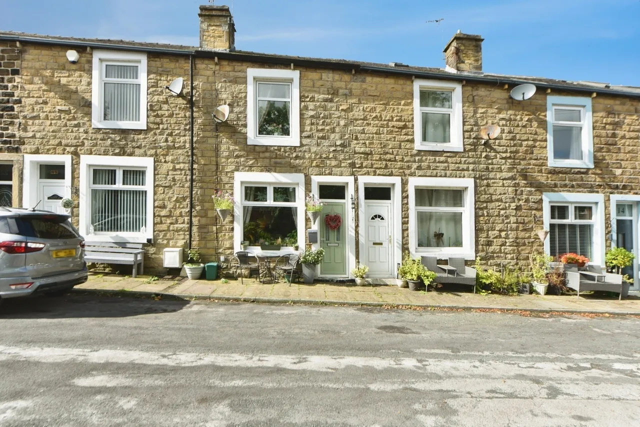 2 bed house for sale, Clifton Street, Sough, BB18