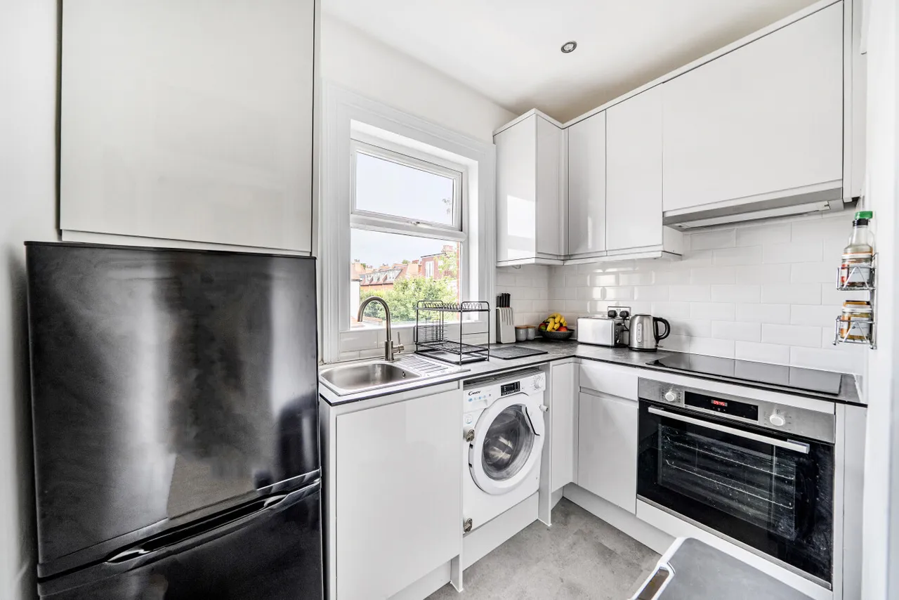 Annington Road, London, N2, photo 3