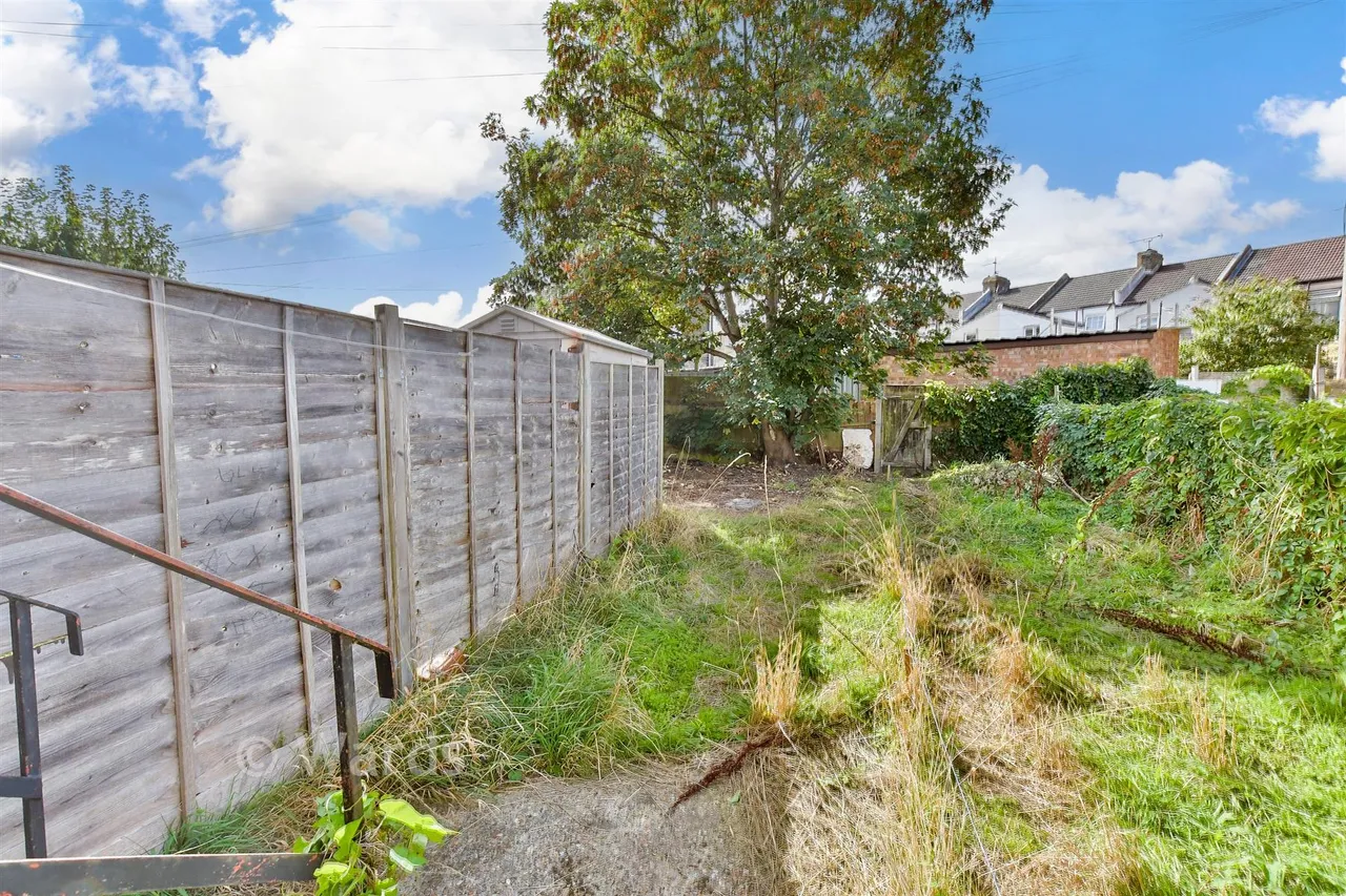 Canterbury Street, Gillingham, ME7, photo 7