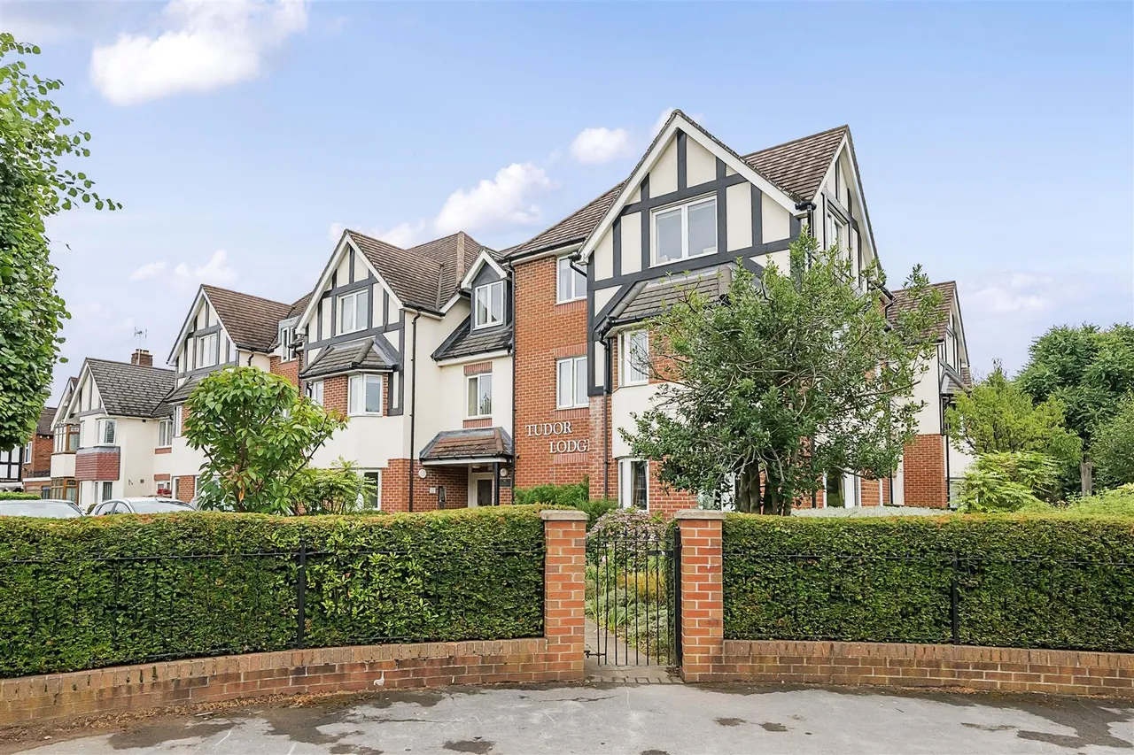 Warwick Road, Solihull, B92, photo 13