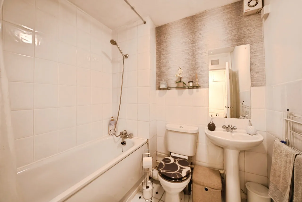 Fenton Road, London, N17, photo 18