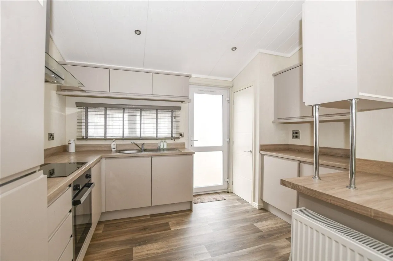 Pinewood Caravan Park, Wokingham, RG40, photo 5