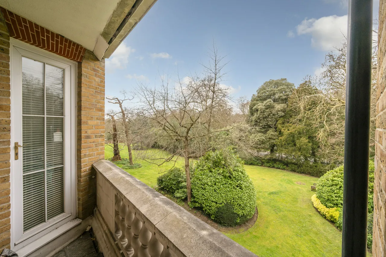 93 Chapman Square, London, photo 12