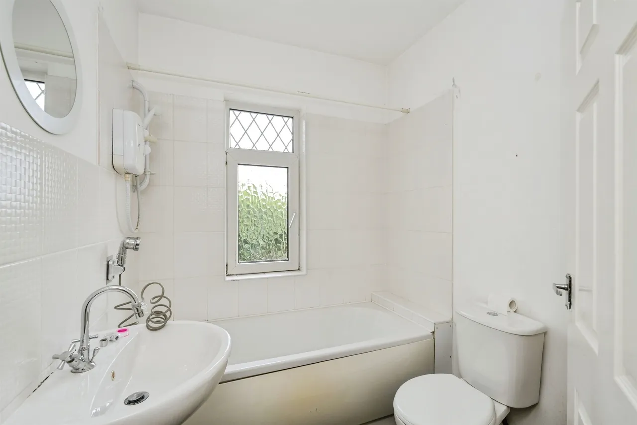 Britannia Road, Swansea, SA6, photo 8