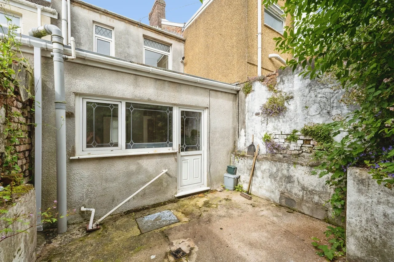 Britannia Road, Swansea, SA6, photo 13