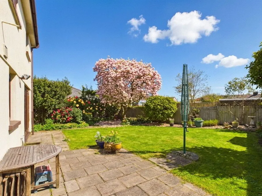 East Street, Sheepwash, EX21, photo 2
