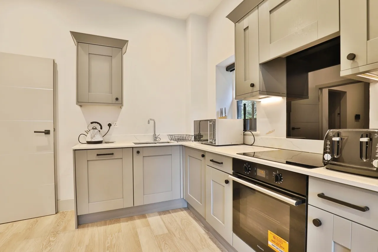 Christchurch Road, Bournemouth, BH1, photo 7