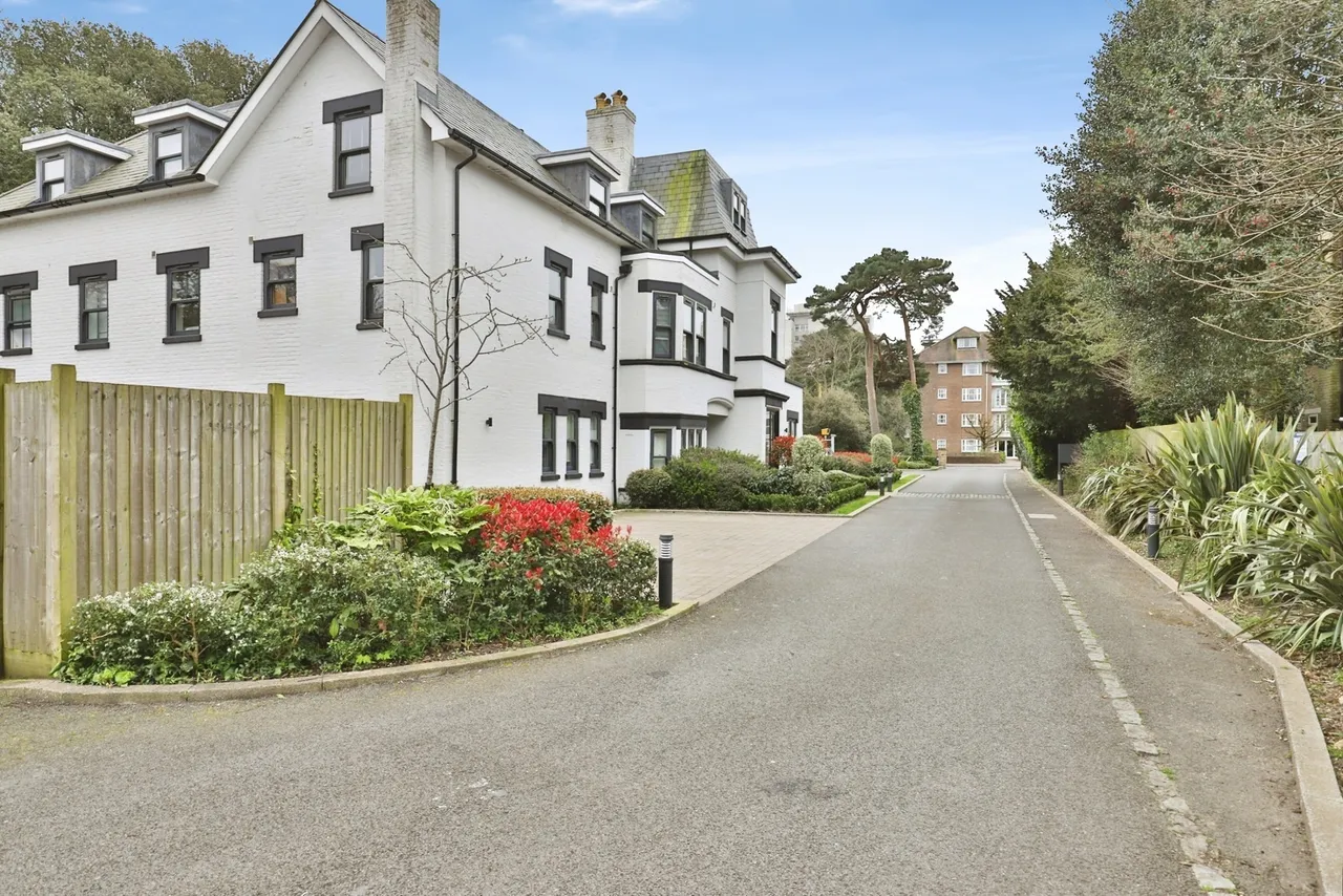 Christchurch Road, Bournemouth, BH1, photo 17