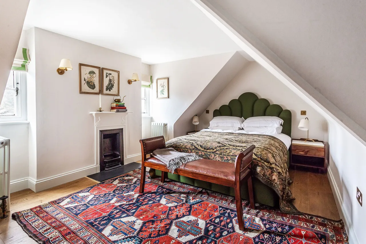 Priors Hatch Lane, Godalming, GU7, photo 17