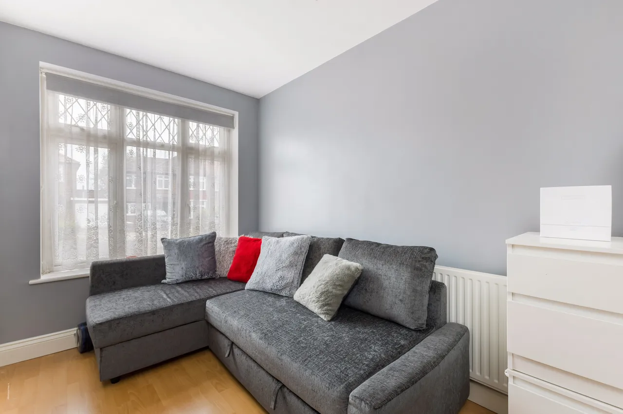 Peareswood Gardens, Stanmore, HA7, photo 5